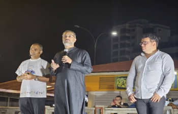 Participacion entusiasta en el segundo evento de antesala al proximo Dia Internacional del Yoga, celebrado en Playa Coral, La Guaira. El Embajador Abhishek Singh se dirigio a la actividad.